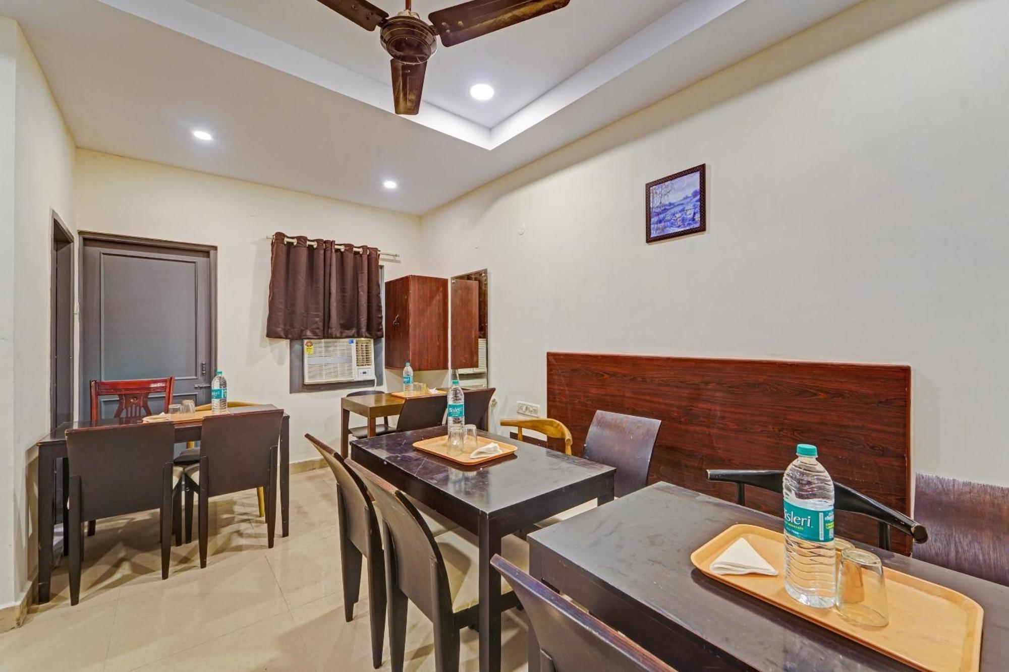 Super Townhouse G Silver Hotels Mount Road Ченнаи Экстерьер фото